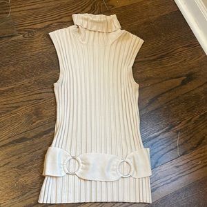 Beige Ribbed Turtleneck Sleeveless Sweater Size Medium